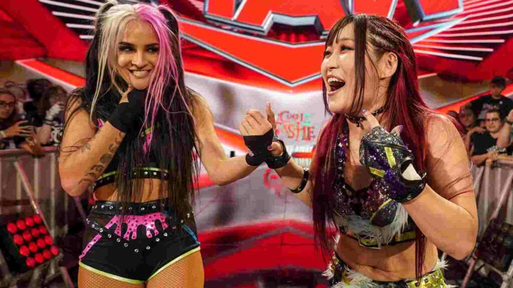 Iyo Sky and Dakota Kai win the semifinals of the tag team tournament