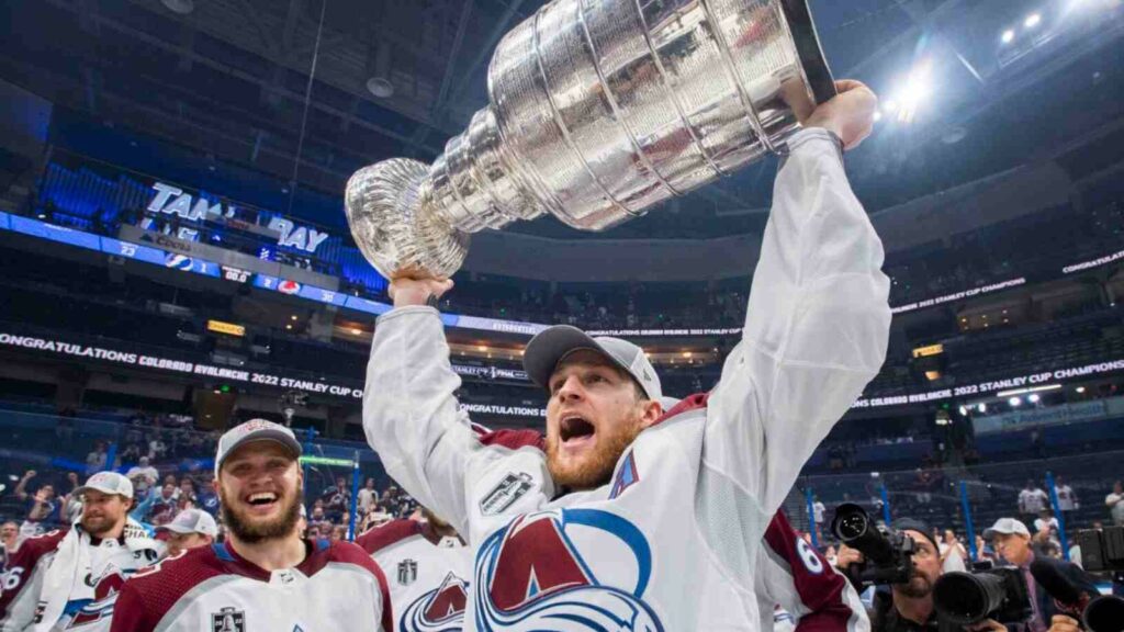 Nathan Mackinnon