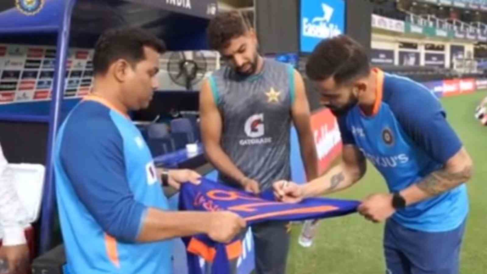 WATCH: Virat Kohli gifts signed India jersey to Pak pacer Haris Rauf after match