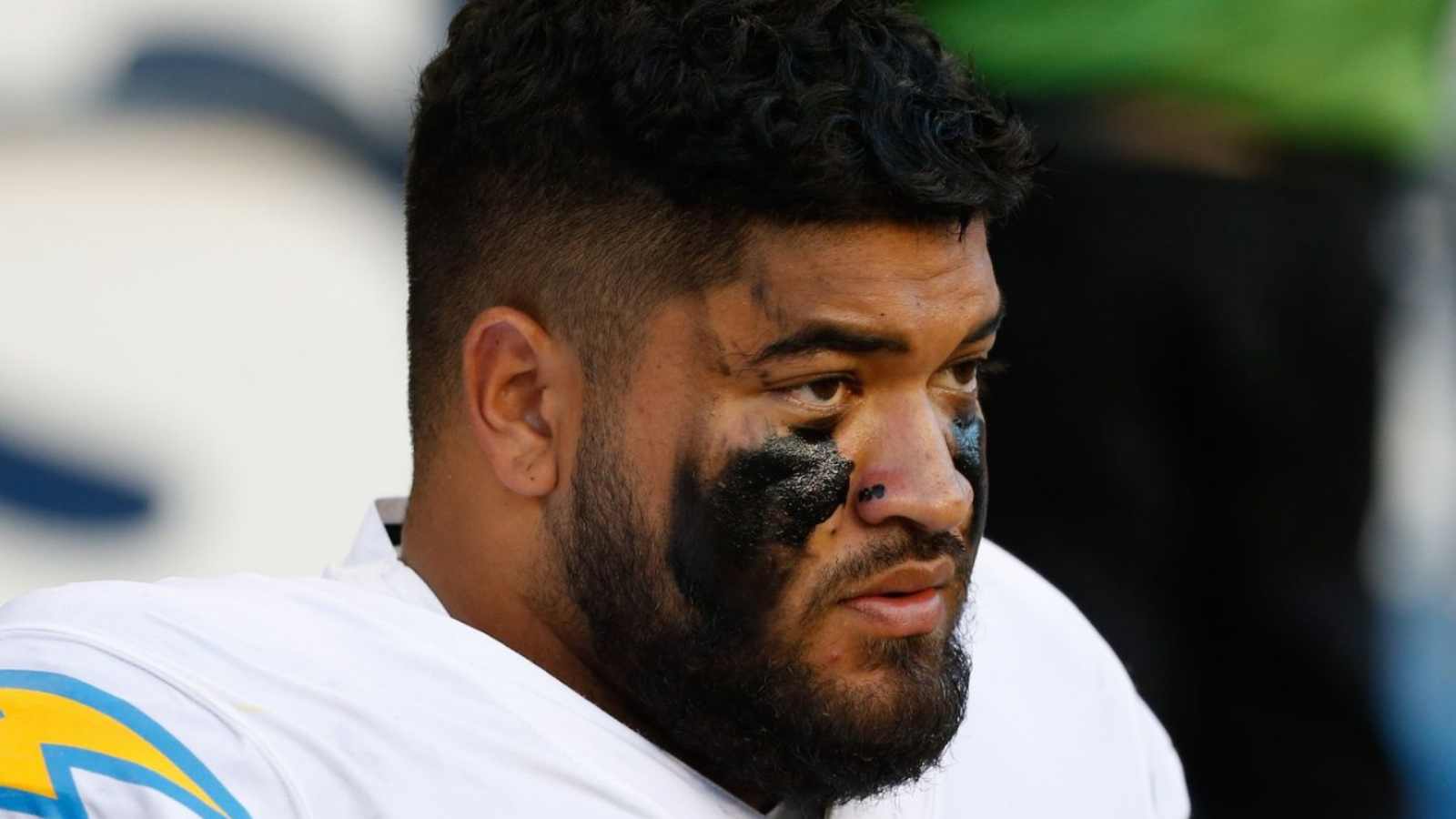 “Bring havoc on the trenches,” Twitter Reacts to Chargers DT Breiden Fehoko’s wholesome EMOTIONAL speech for making it into the 53-man roster