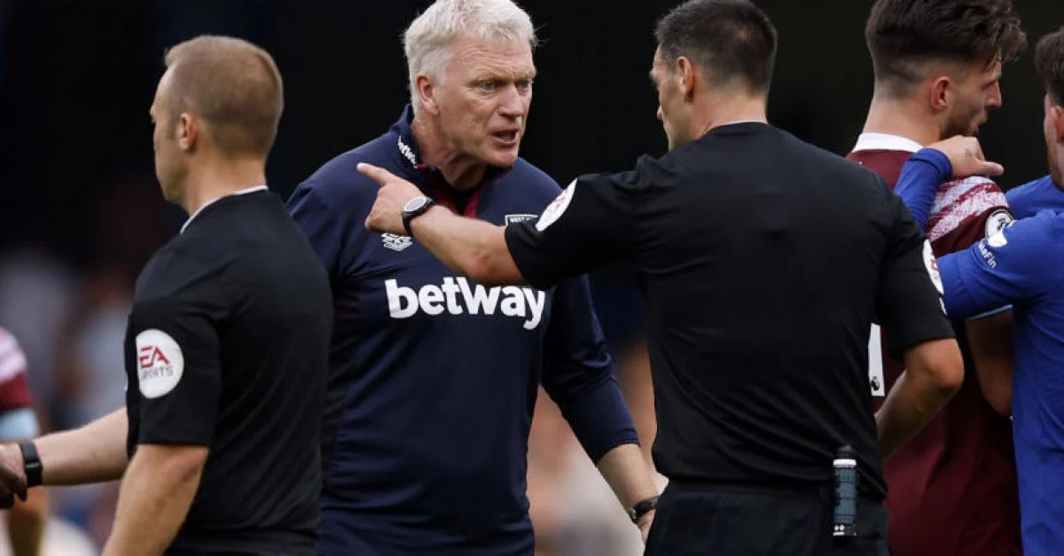 “Absolutely rotten decision”- West Ham United boss lashes out at Premier League official after controversial goal reversal in a match against Chelsea