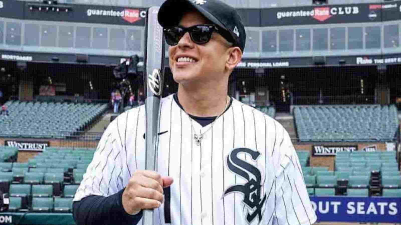 “The Daddy Yankee effect”- Twitter goes crazy as Puerto Rican rapper visits White Sox vs Twins game