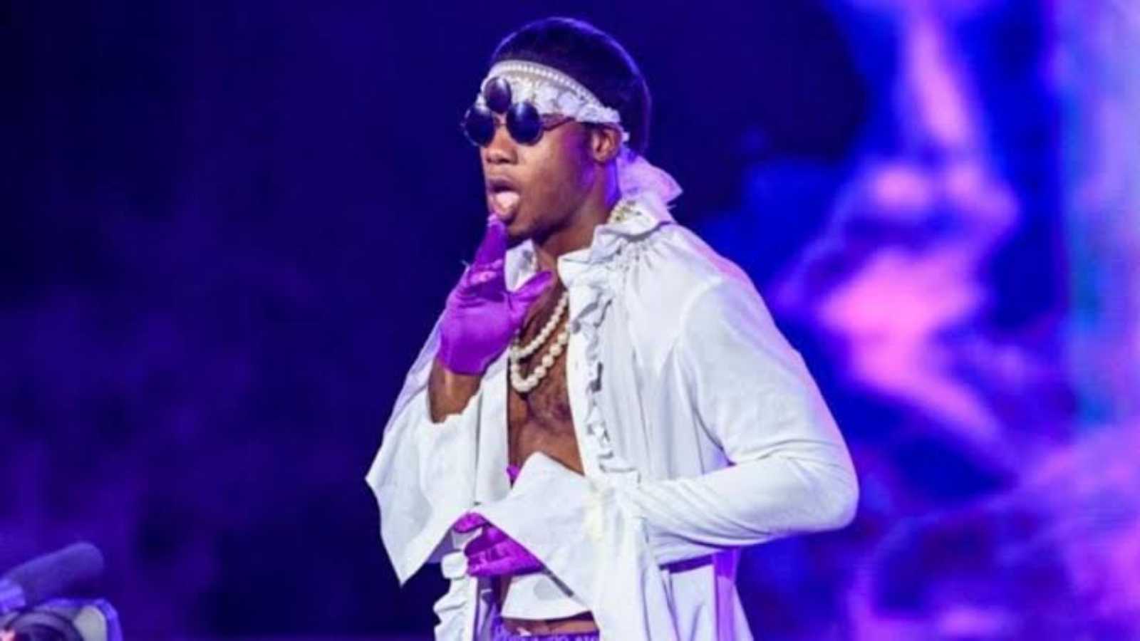 DISGUSTING: Former WWE star reveals Velveteen Dream once tried to film people peeing at his restroom