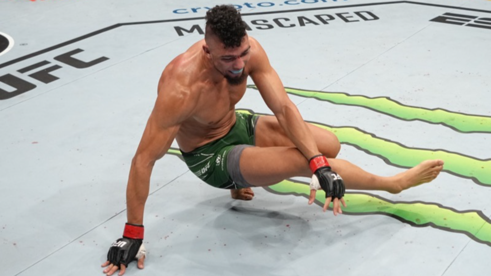 “He’s back” – Johnny Walker bounces back with amazing win against Ion Cutelaba at UFC 279