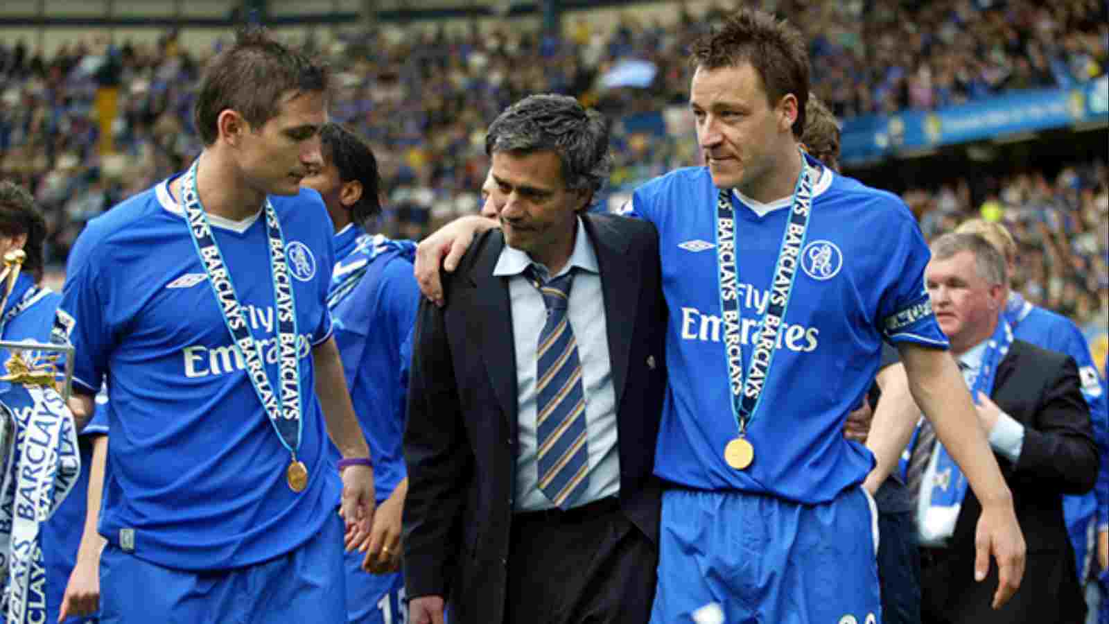 “I can’t breathe! Get me out!” – When Jose Mourinho sneaked into Chelsea’s dressing room despite a Red Card