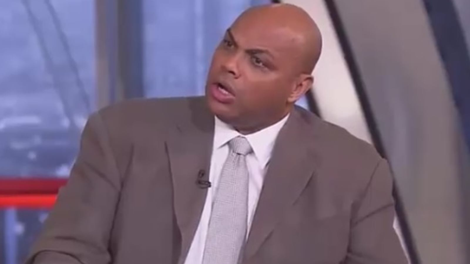 “No knowledge, we need your support” Charles Barkley berated Sixers team owner for blaming them for low fan interactions