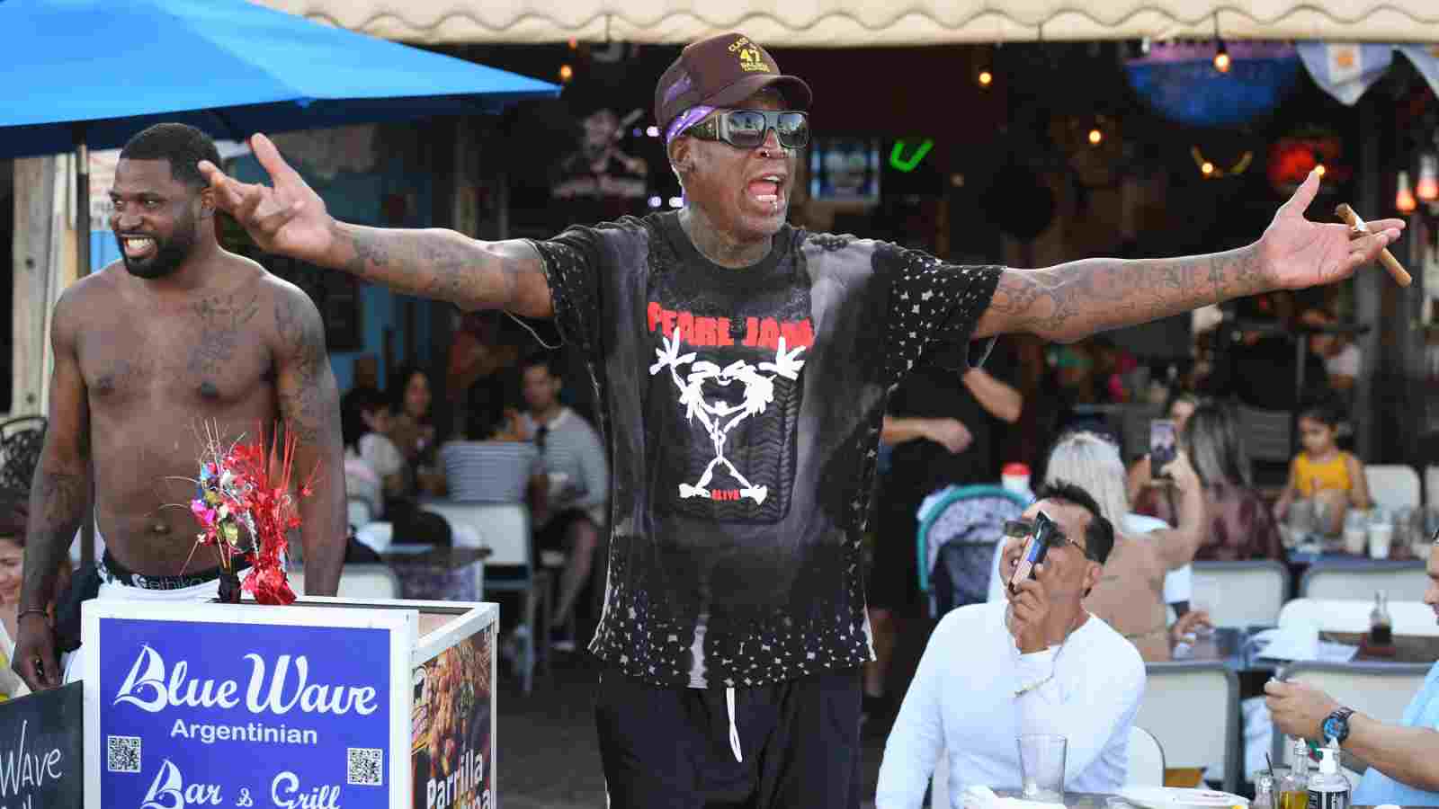 “Don’t go to JAIL” Dennis Rodman, who wanted to go to Russia, had crucial advice for 15-year-old self