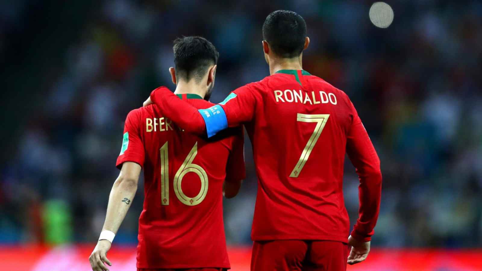 Prominent journalist denies claims of a rift between Bruno Fernandes and Cristiano Ronaldo after the snub in Portugal’s World Cup camp