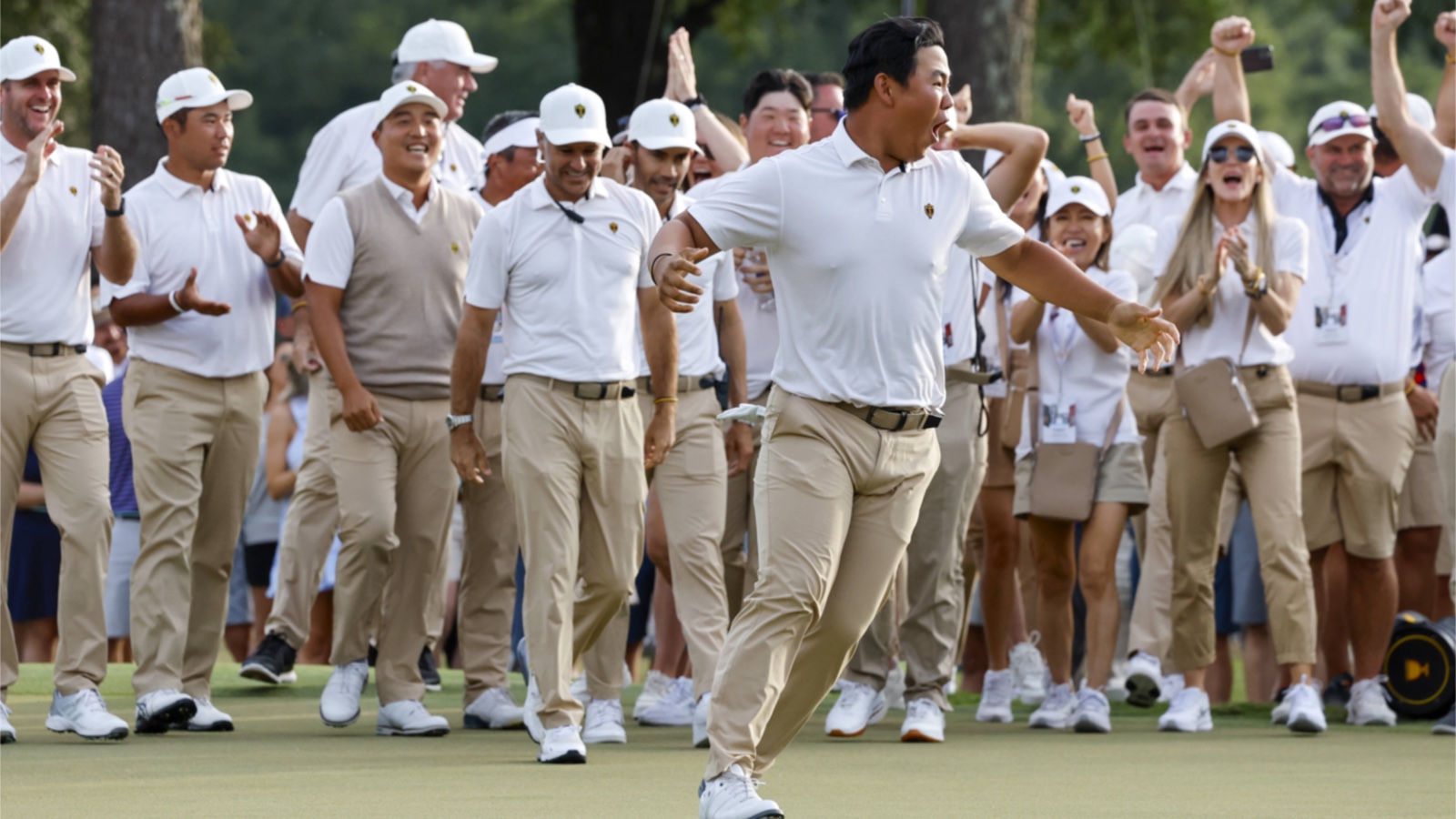 Tom Kim’s scintillating performance breathes life into International Team after win over Cantlay and Schauffele at 2022 Presidents Cup