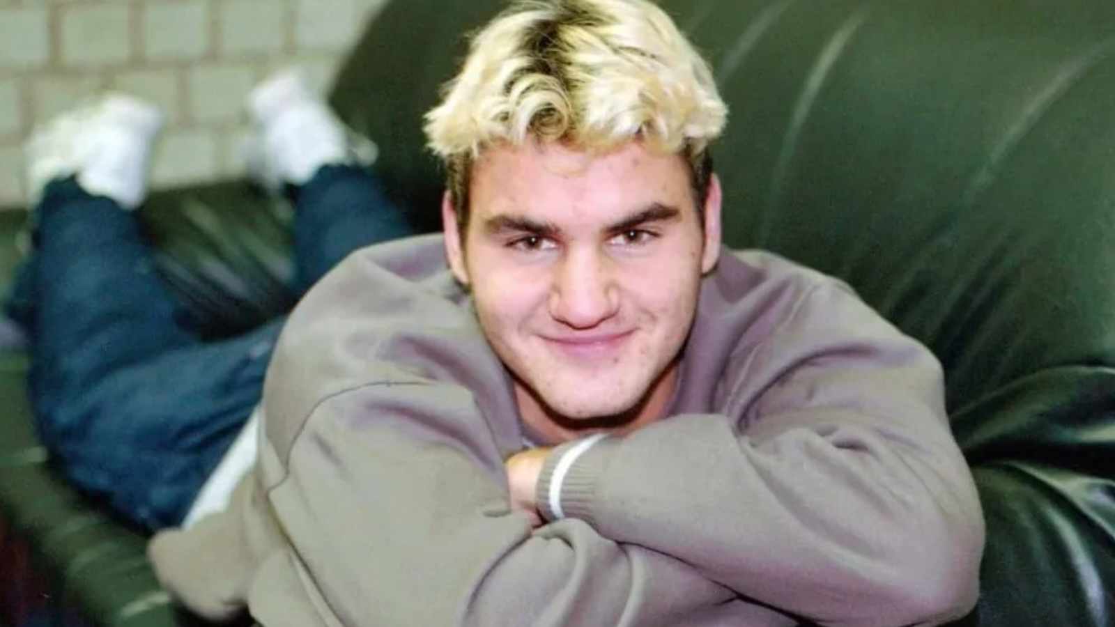 A young Roger Federer