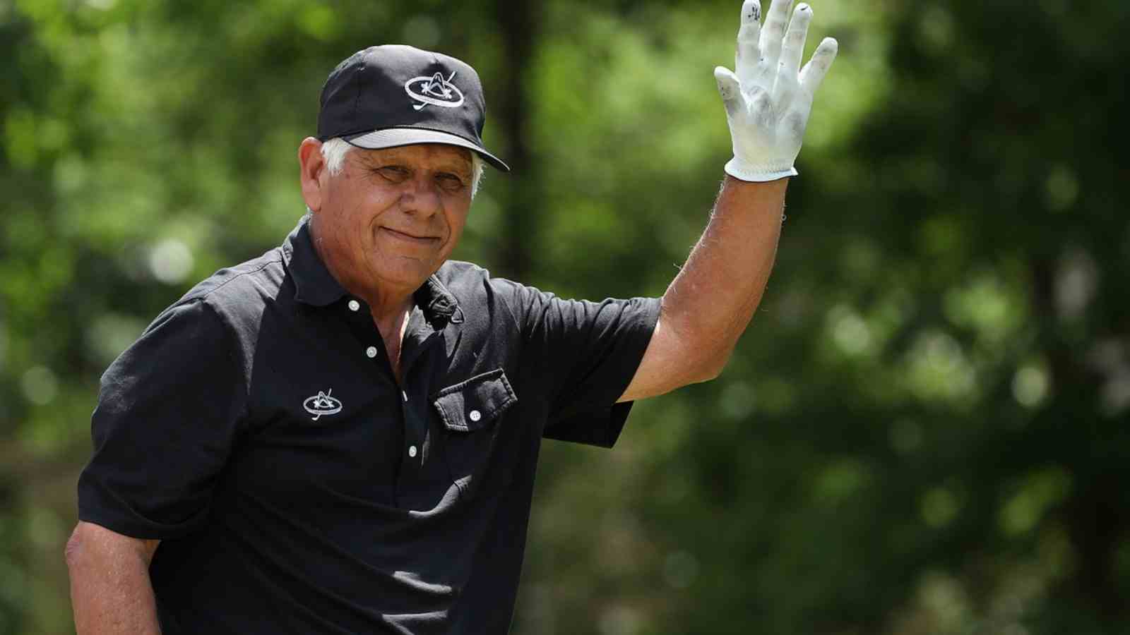 Lee Trevino junks minor trophies, keeps just the Majors