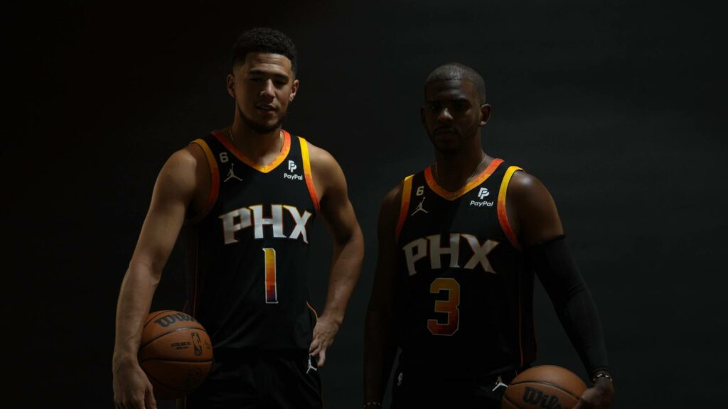 Devin Booker and Chris Paul- IMAGO / USA TODAY Network