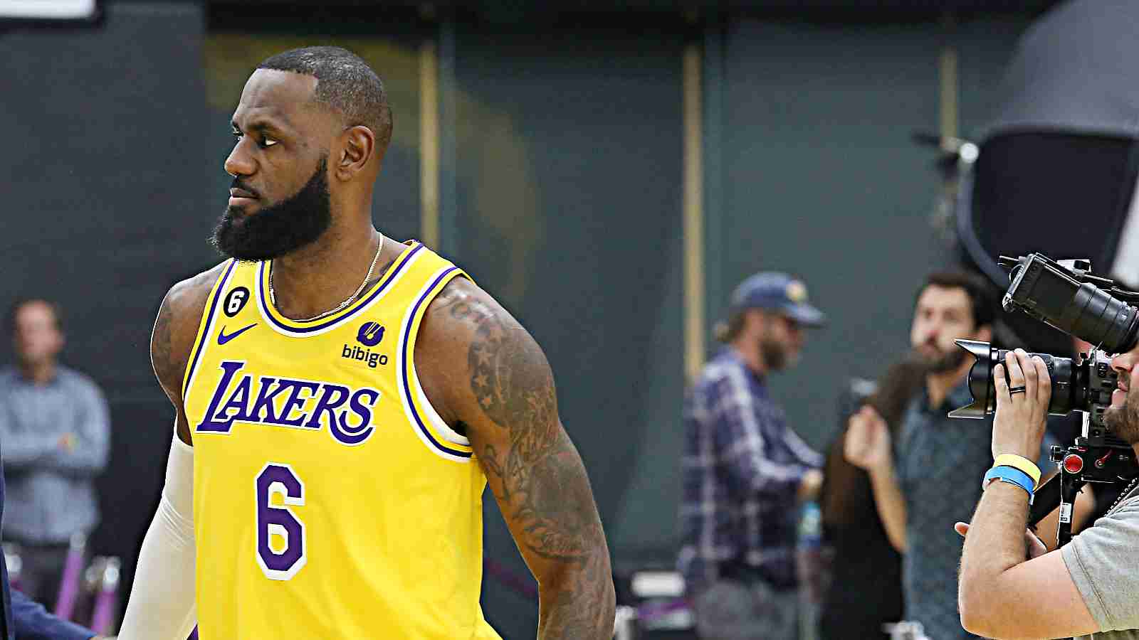 LeBron James posts cryptic message amid LA Lakers’ dark and vulnerable days