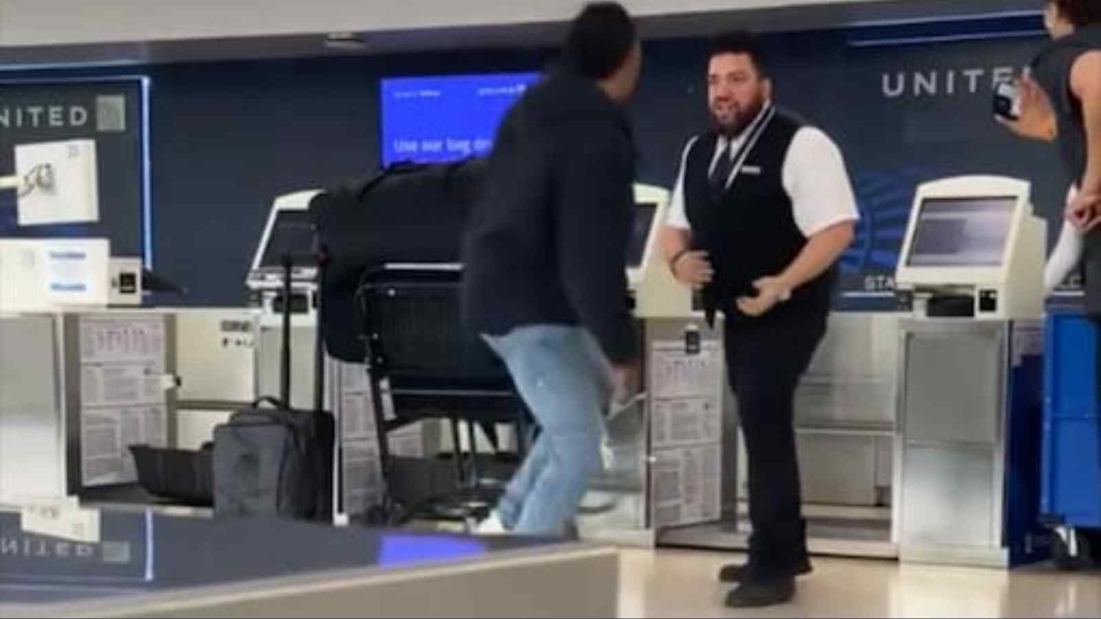 WATCH: Knockdown before takeoff? Ex-NFL athlete Brendan Langley BRUTALLY BRAWLS with United Airlines employee