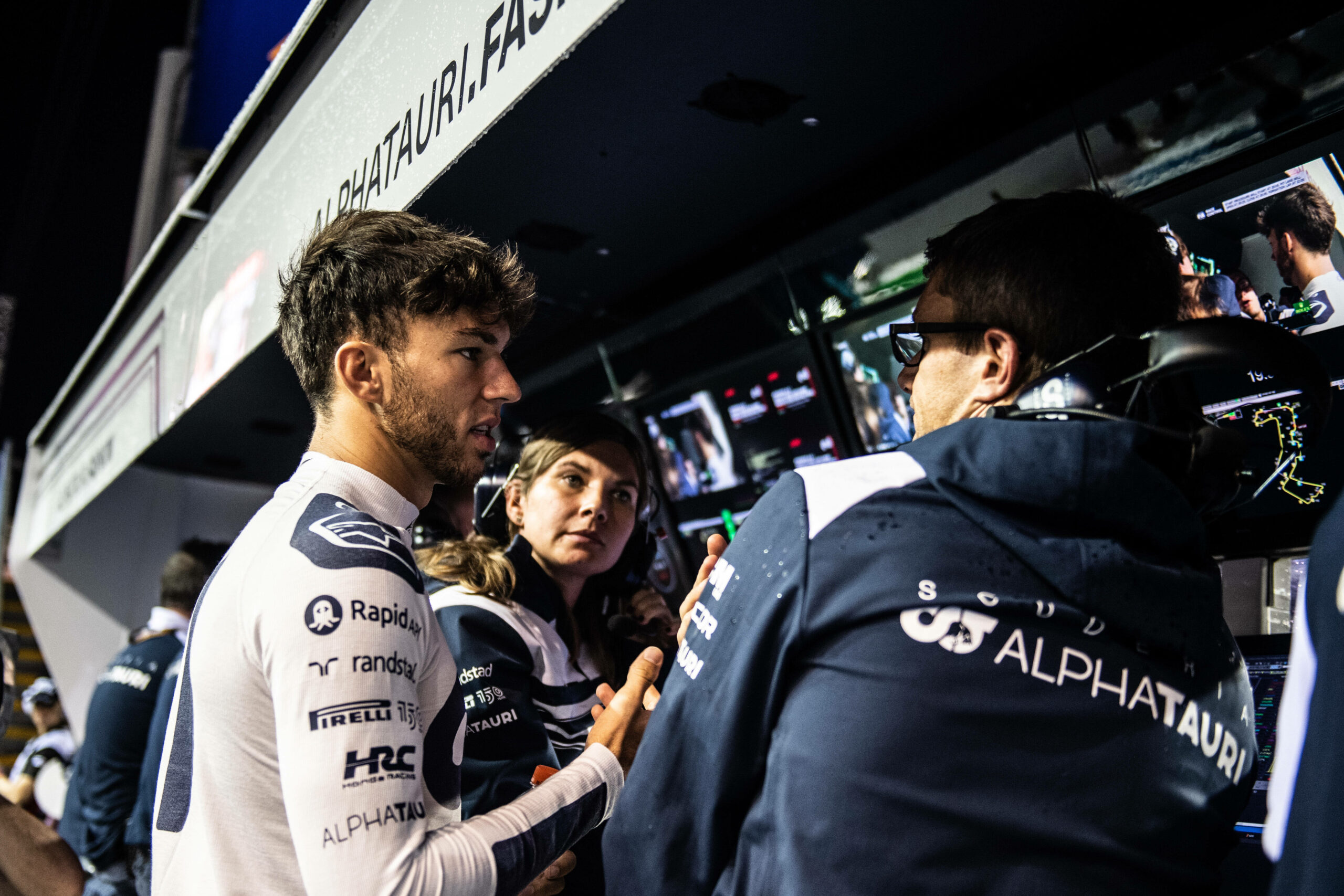 “We took a gamble, we didn’t need to,” Pierre Gasly criticizes AlphaTauri after finishing P10 in Singapore