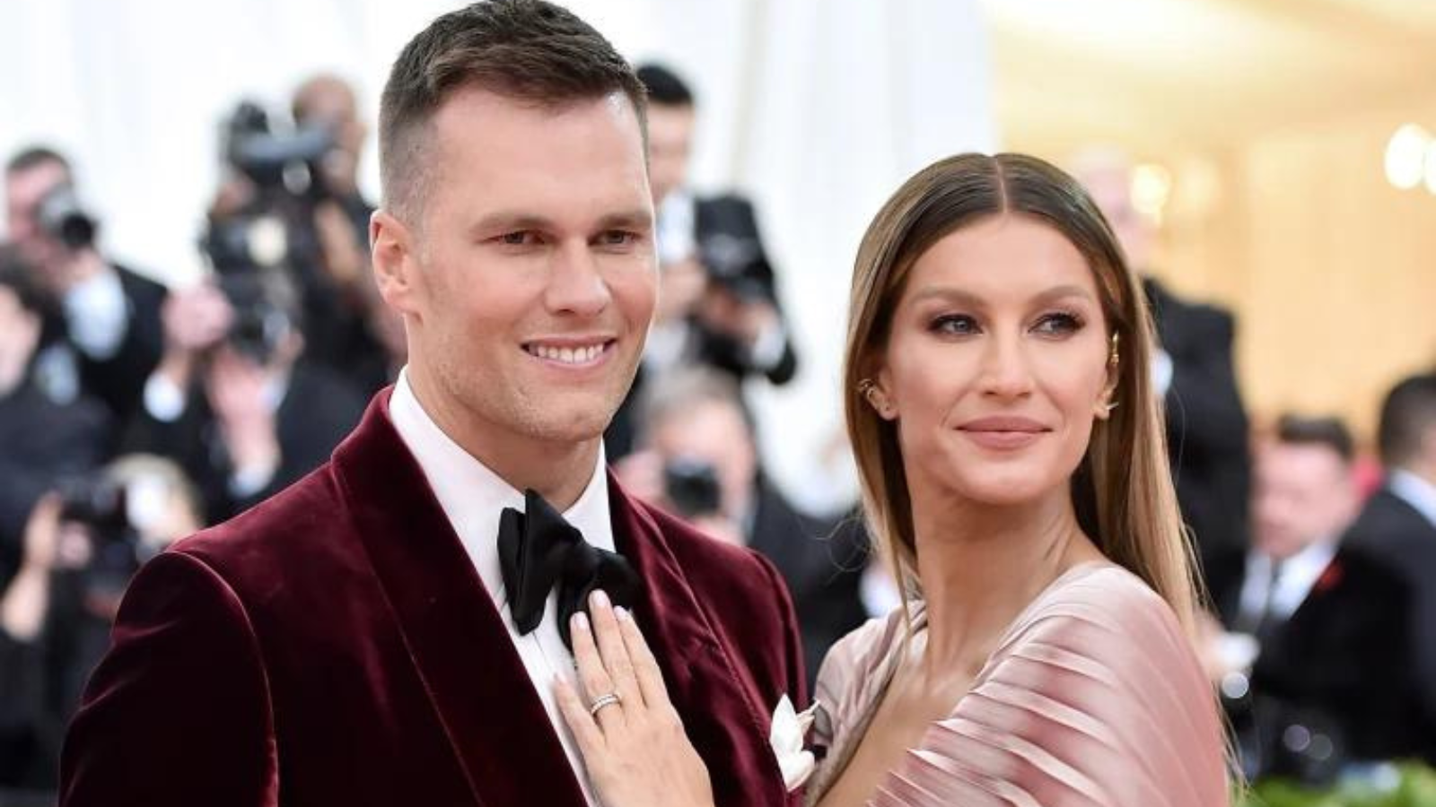 “Pulling a Kanye West”: Gisele Bündchen discreetly purchased an $11.5 million mansion opposite Tom Brady’s residence