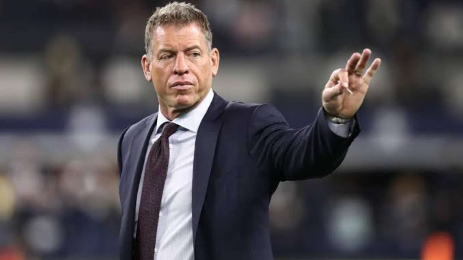 “Take the dresses off” Troy Aikman calls on the NFL to fix roughing the passer rules, comments go viral with CANCEL pleas