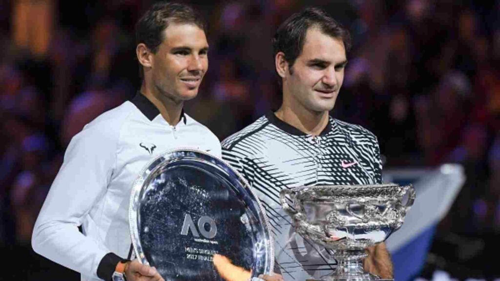 Roger Federer (R) and Rafael Nadal (L) at the 2017 Australian Open men's singles prize ceremony