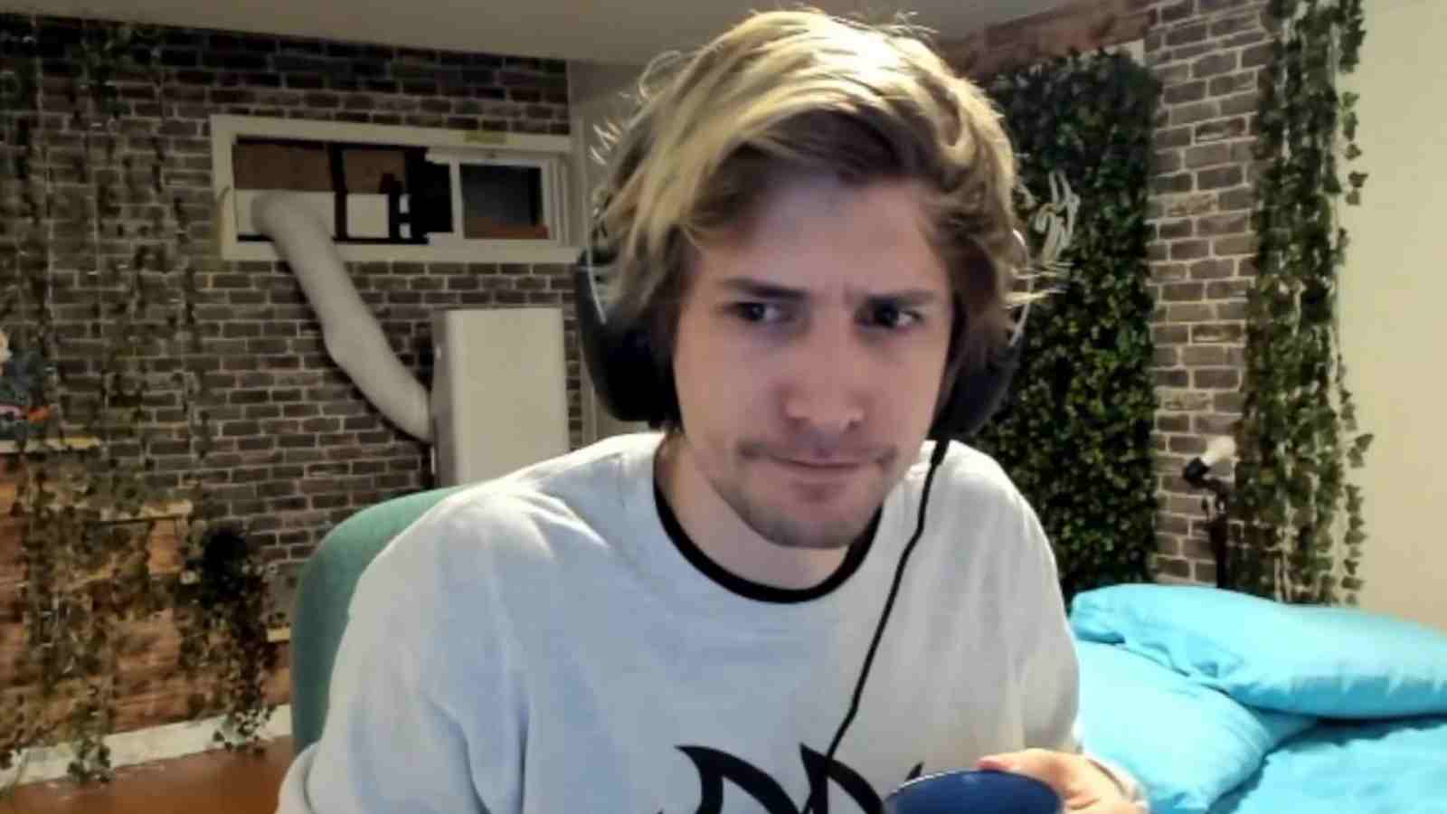 “It’s just fu**king annoying”: xQc opens up on being se*ually harassed by unknown woman at TwitchCon