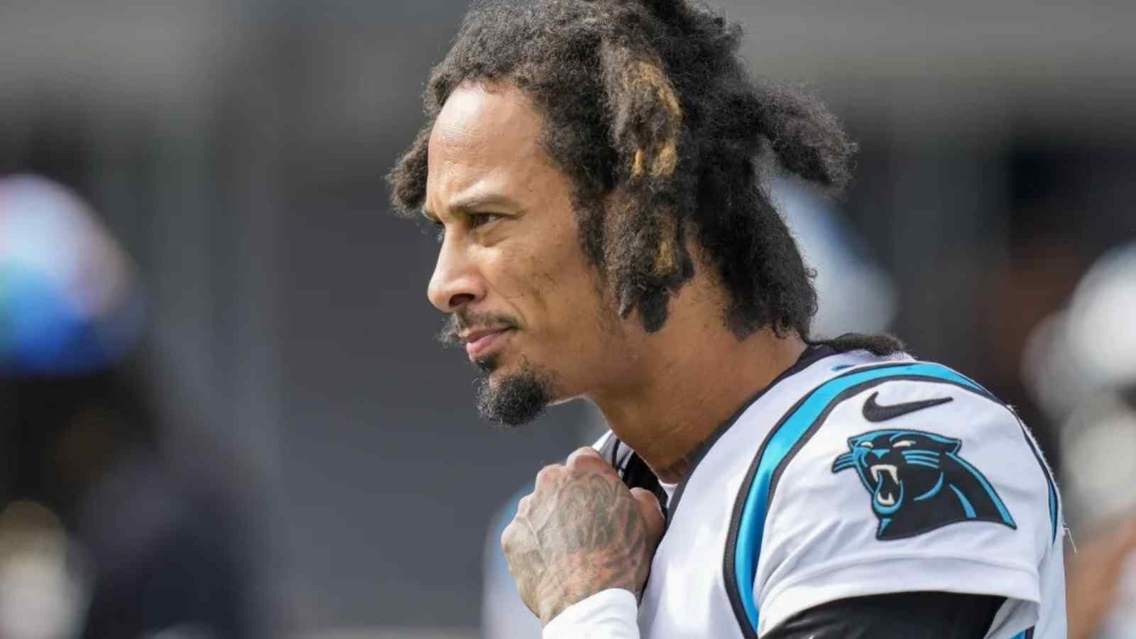 “Another Antonio Brown situation?” Panthers WR Robbie Anderson kicked out of the Panthers-Rams game by HC Steve Wilks