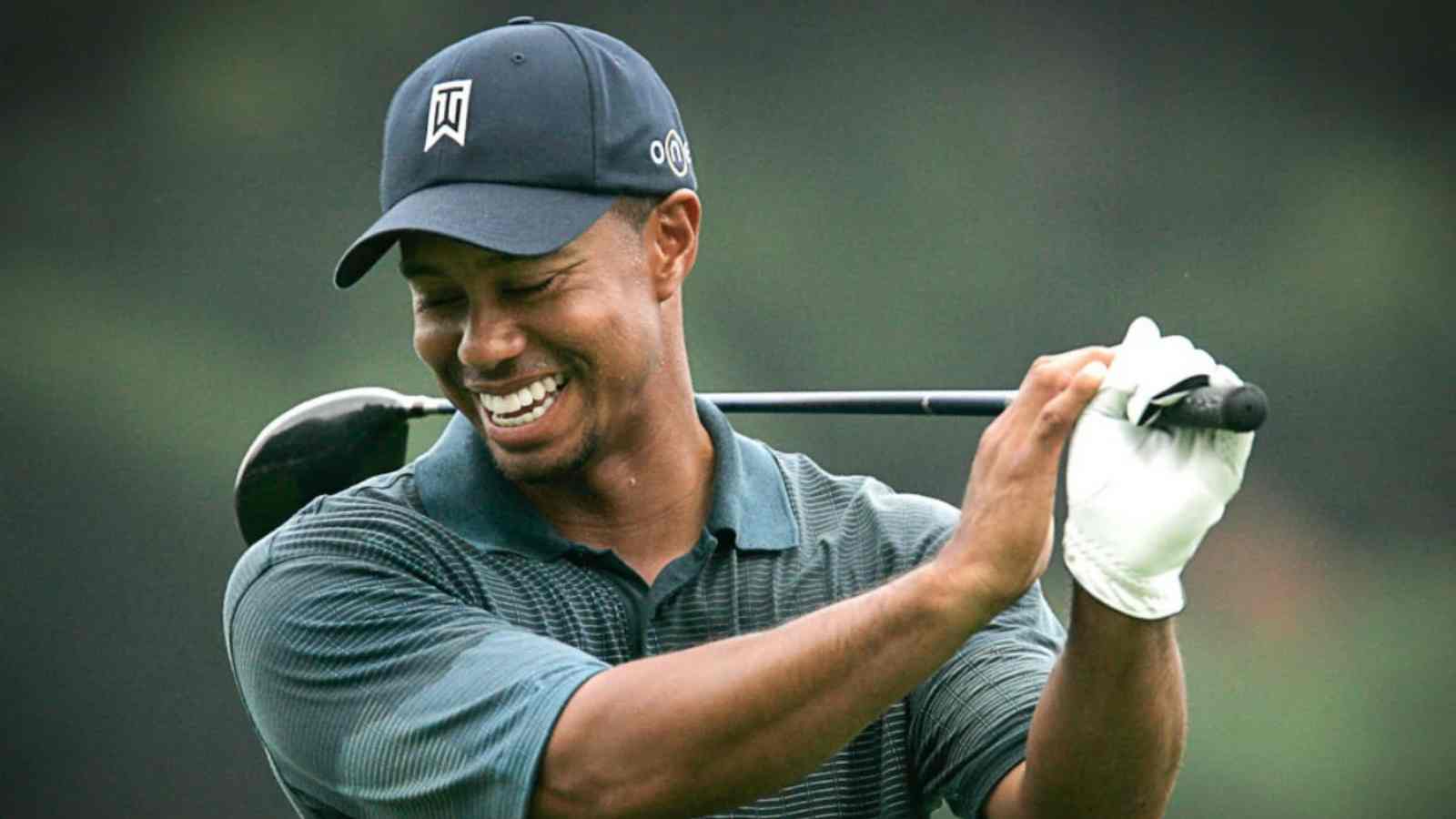 How many HOLE-IN-ONEs have Tiger Woods scored?