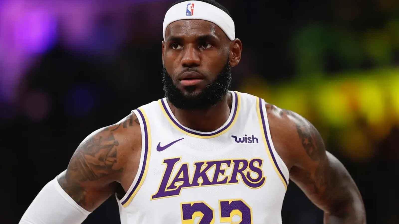 “We’re just not a team constructed of great shooting” 4x Champ LeBron James takes a subtle dig on Lakers after their misery continues against Warriors