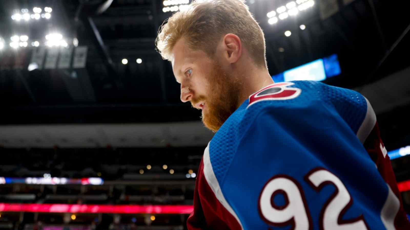 “He’s an important piece” – Twitter concerned as Avs captain Gabriel Landeskog undergoes knee surgery, out for 12 weeks