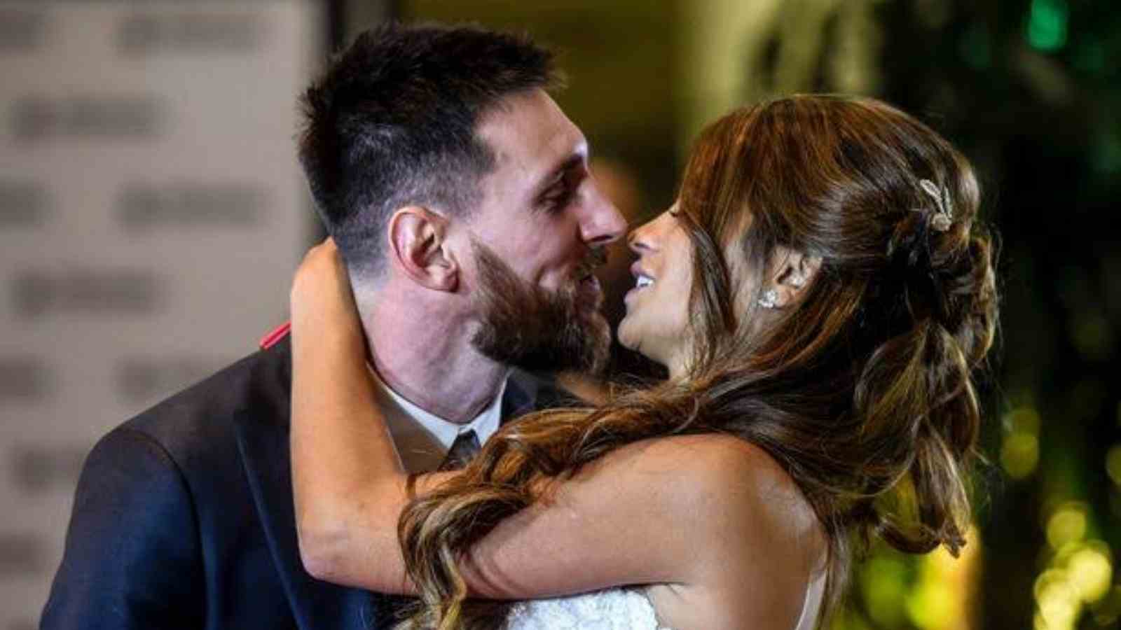 WATCH: Lionel Messi kisses wife in an awkward position during an event