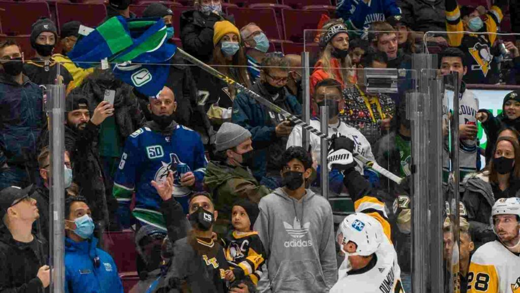 Fans frustrated with Vancouver Canucks losing streak