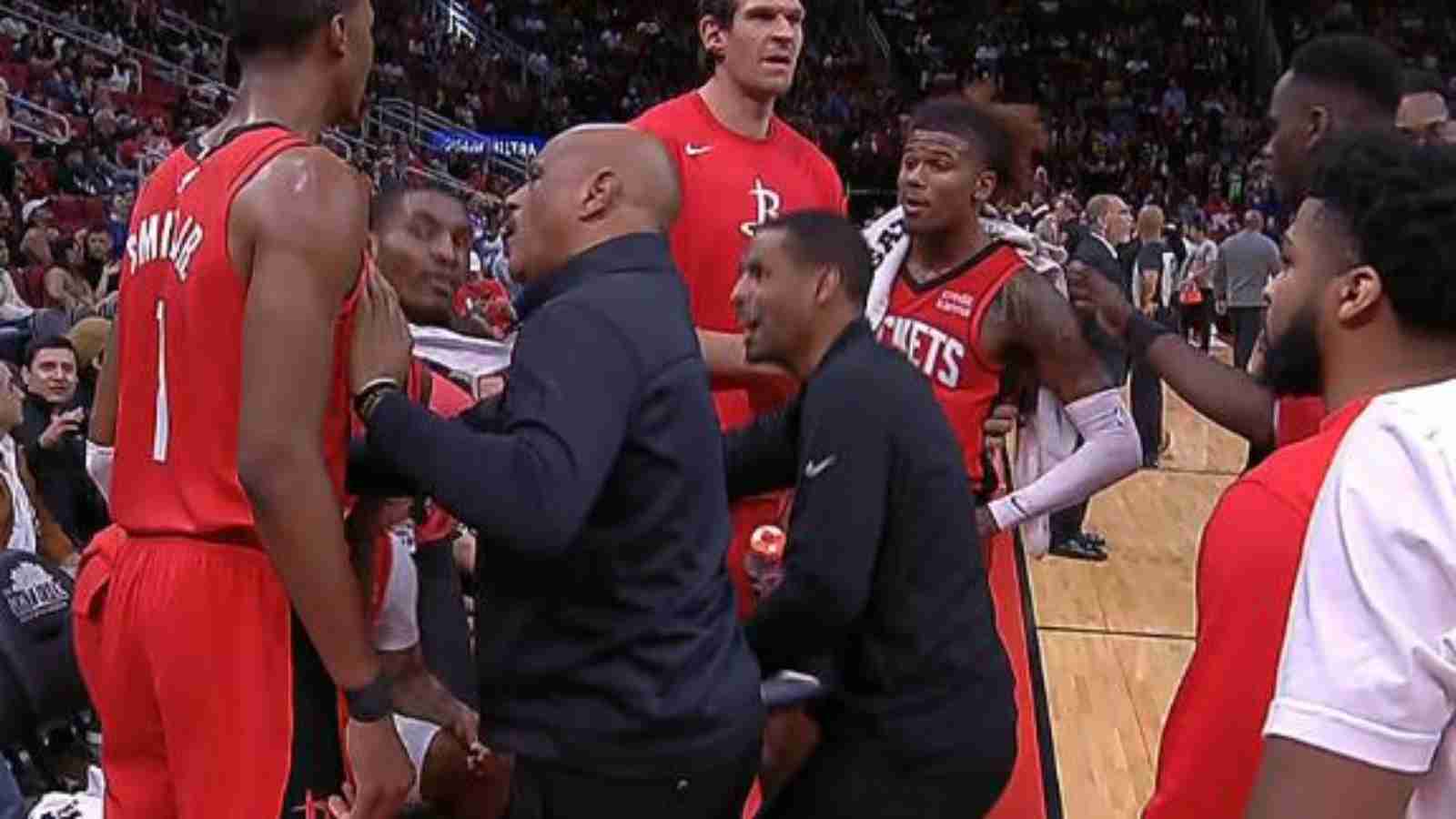 “Let the kids fight” NBA Fans react to Eric Gordon simply ignoring Jabari Smith Jr and Jalen Green almost throwing punches in Rockets bench