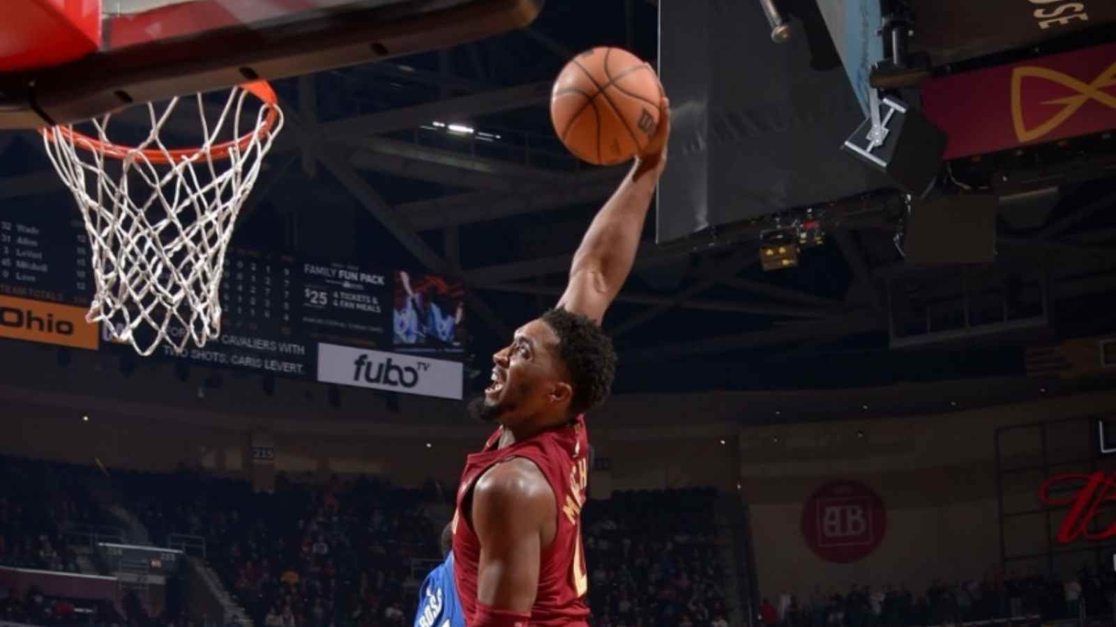 “SICK DUNK” Fans react to Donovan Mitchell hanging Terrence Ross on a poster with monstrous dunk