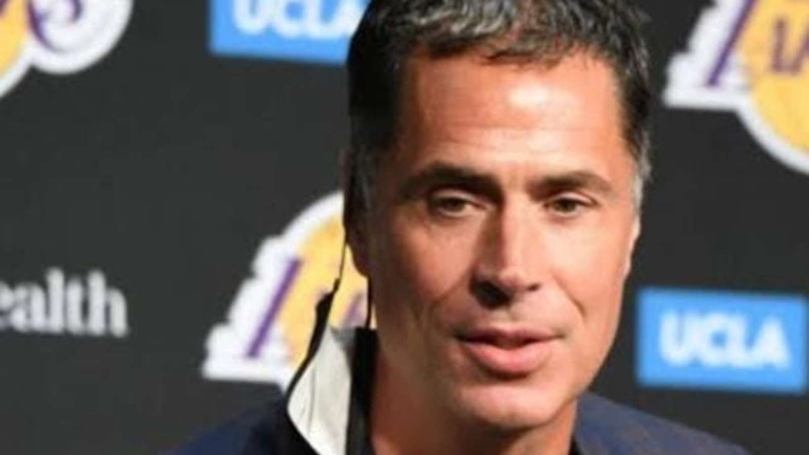 WATCH: Rob Pelinka motivates LeBron James, Lakers with highly awkward speech