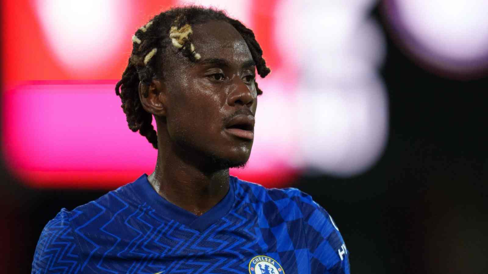 “They think we’re superhumans”- Chelsea star opens up about mental health issues after fan abuse