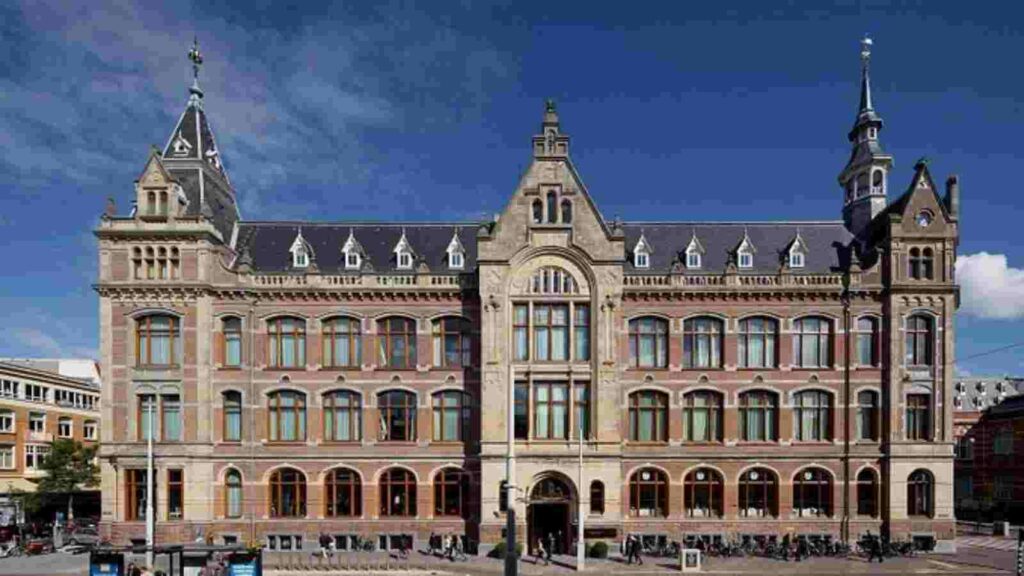 Amsterdam Hotel Featured in Call of Duty: Modern Warfare 2 Considers to Take Legal Action Against Activision