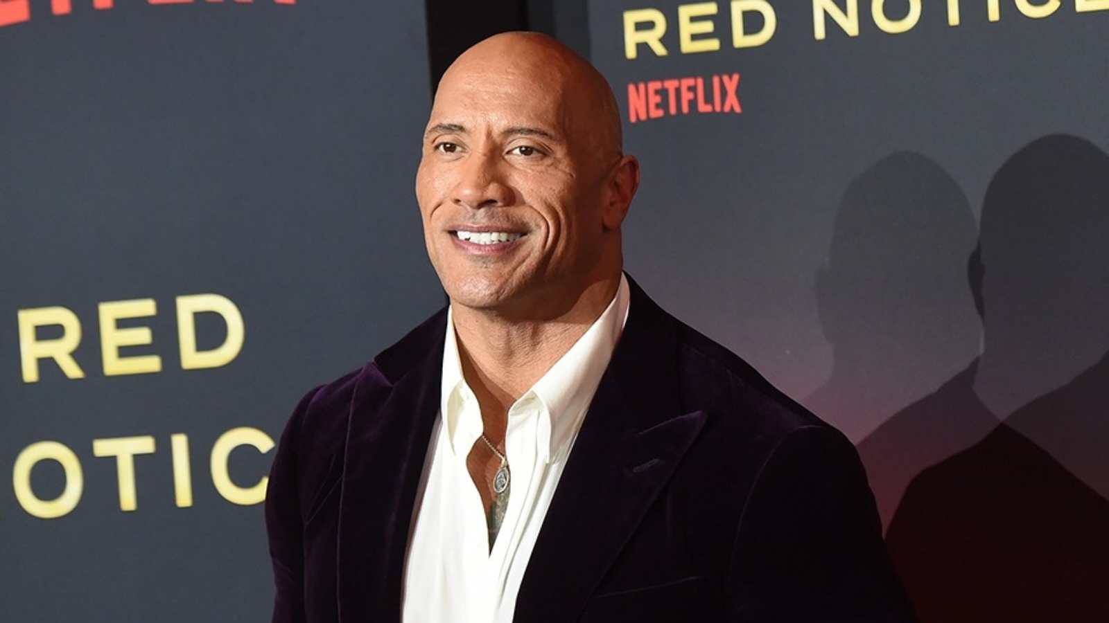 Former WWE Writer SPECULATES Dwayne Johnson returning to WWE for WrestleMania 39 rumored match