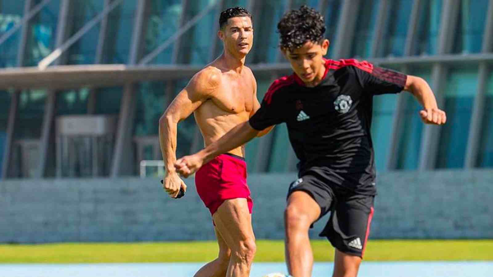 WATCH: Cristiano Ronaldo’s son being ‘pressurized’ to perform press-ups by his teammates