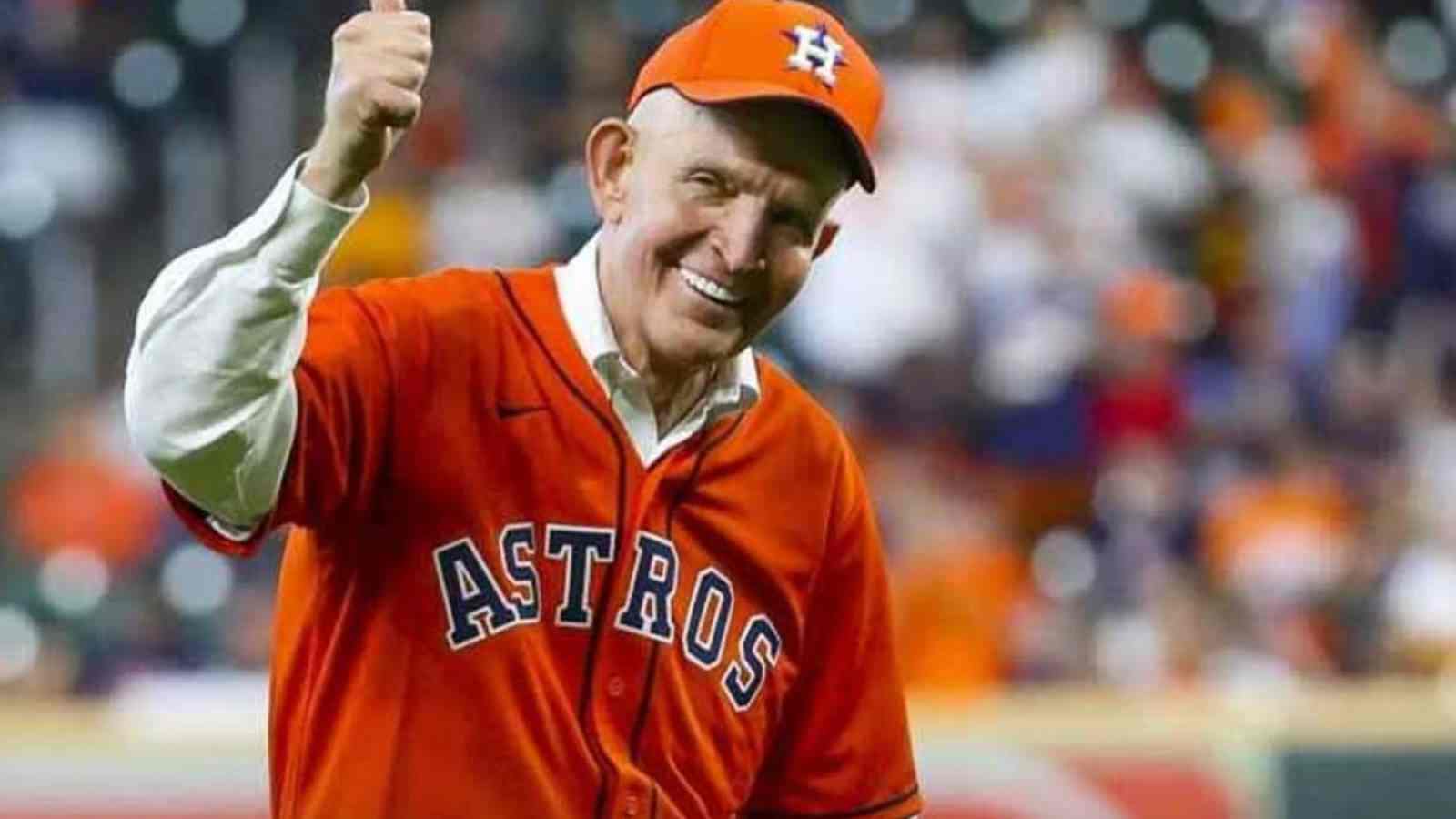 Houston Astros BULLDOZES Philadelphia Phillies as ‘Money Mattress Mack’ shows-off the $75 million pay-out after 2022 MLB WS