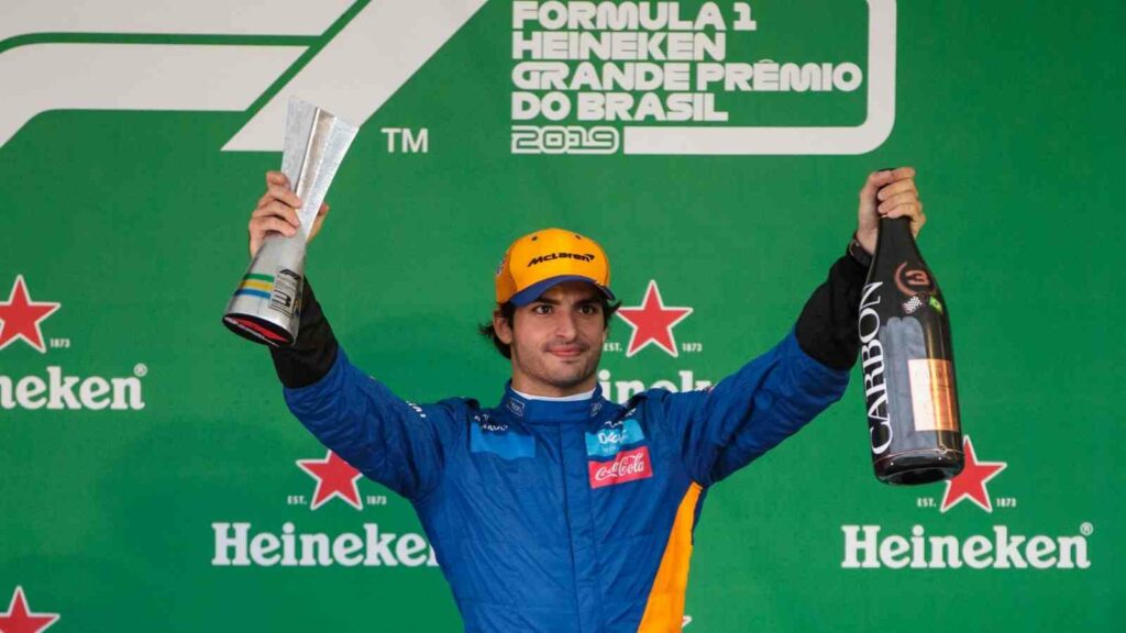 Carlos Sainz celebrating his third place podium finish at the 2019 Brazilian GP (Photo by Zak Mauger) (IMAGO / Motorsport Images)