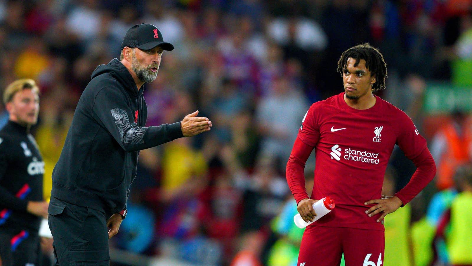 “If he was not a good defender, he would not play”- Liverpool boss yet again shields Trent Alexander-Arnold over defending criticism