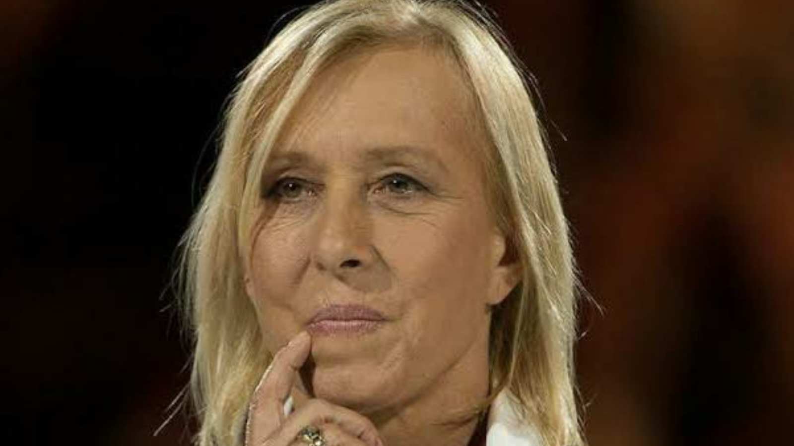 “This is totally n*ts” Martina Navratilova reacts to news of a biological teacher wearing f****h props to school