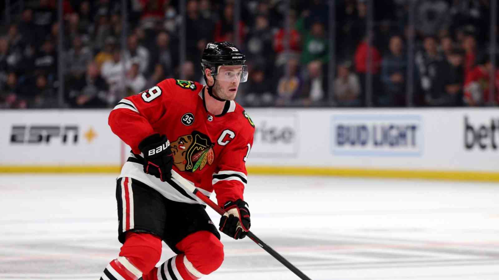 <strong></noscript>Center Jonathan Toews’ spearhead rebound helps Blackhawks with 2022 season start</strong>