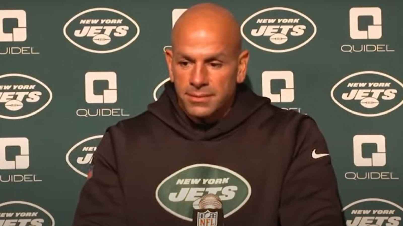 “It was dog SH*T,” Jets HC Robert Saleh launches SCATHING attack on team’s performance after humiliating defeat against the Patriots