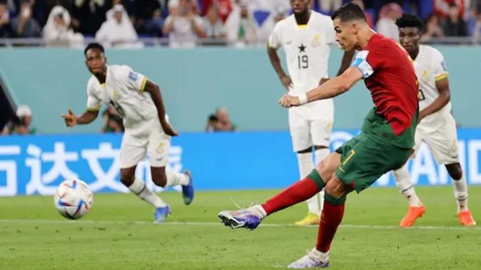 “No,” Alan Shearer gives his verdict on the legitimacy of controversial Cristiano Ronaldo penalty in Portugal’s 2022 FIFA World Cup opener