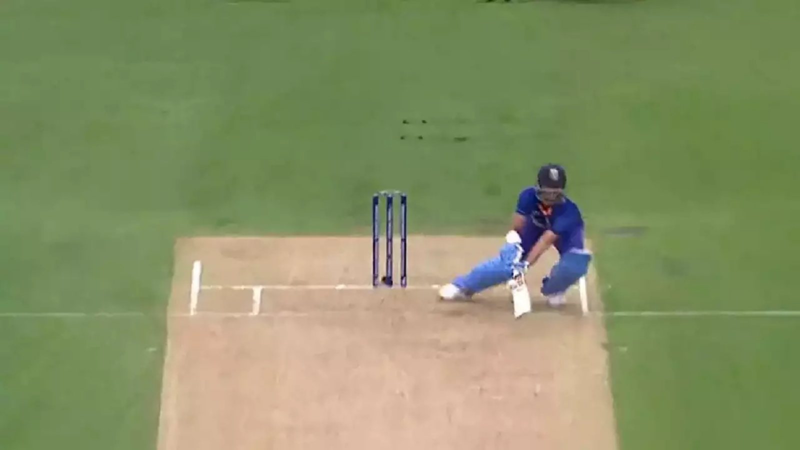 WATCH: Washington Sundar plays outrageous shot in first ODI against New Zealand