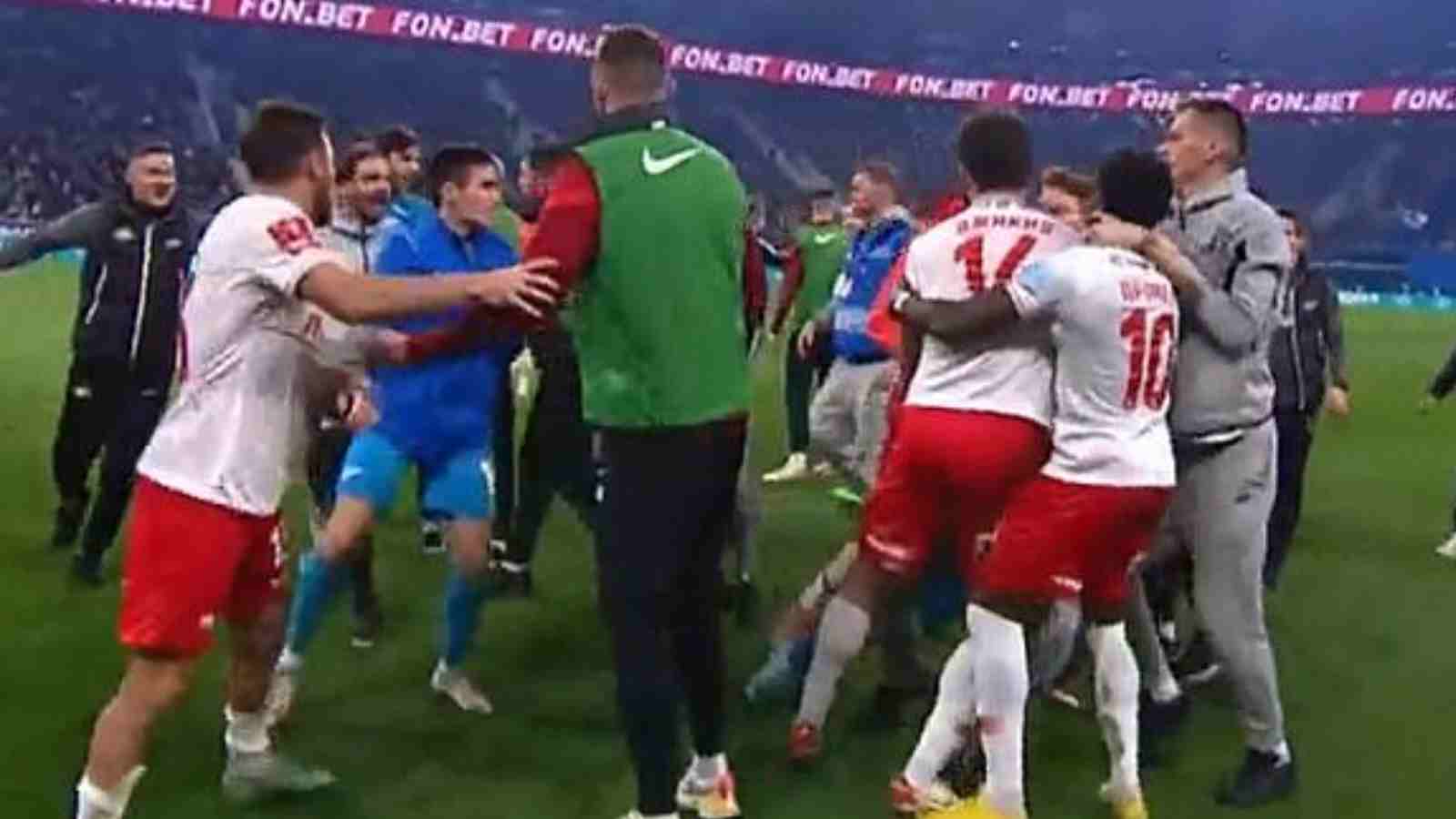 WATCH: “Royal Rumble”- Fans react to ugly brawl between Zenit and Spartak Moscow players in the Russian Cup