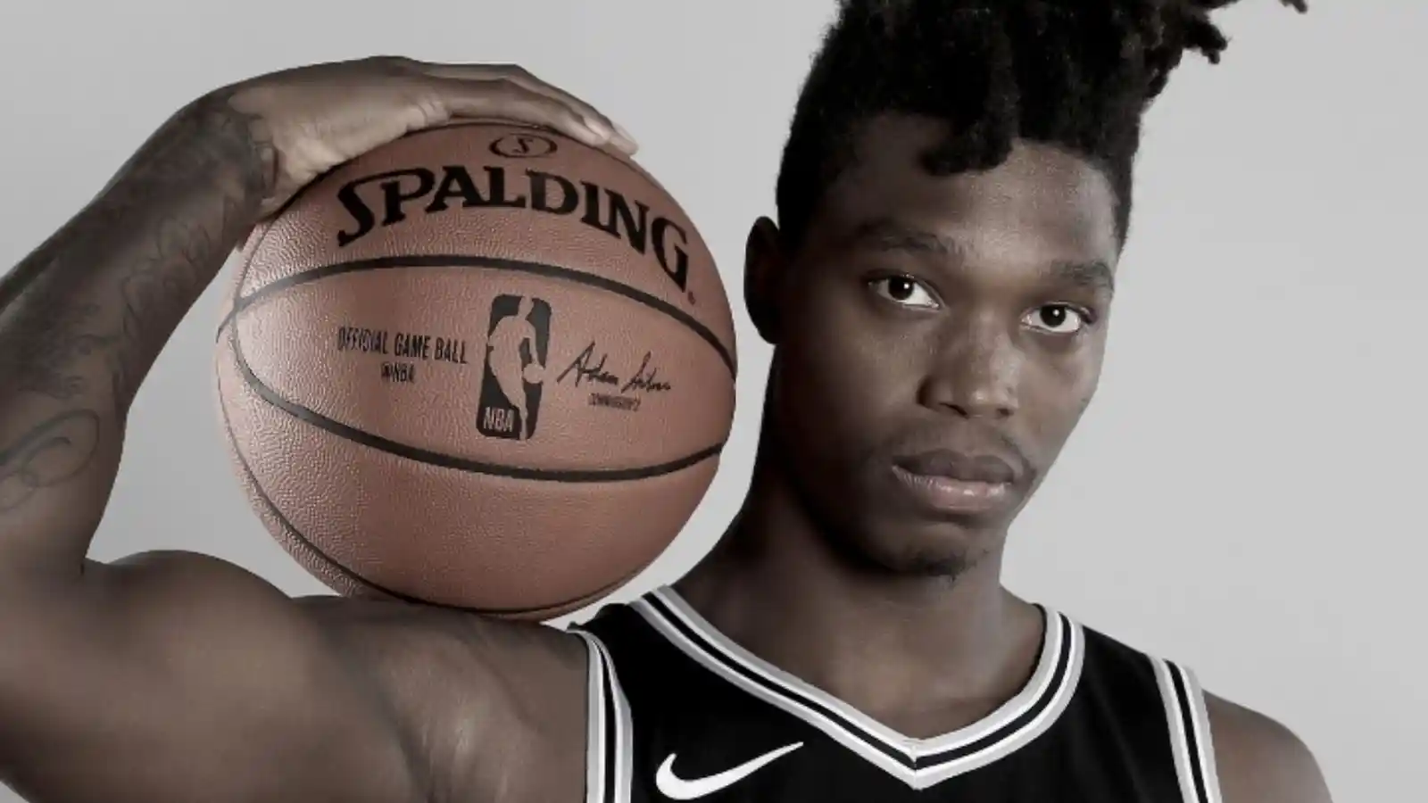 Lonnie Walker IV, who is the third highest scorer behind Bron and AD, was a victim of s*xual harassment, r*pe