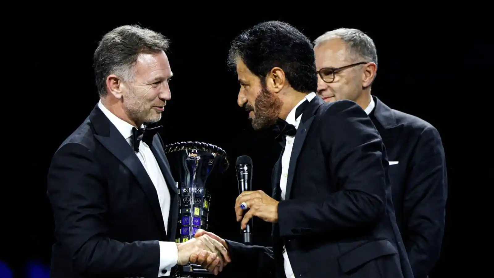 “Awkward” – Karun Chandhok points out the puzzling exchange between Mohammed Ben Sulayem and Christian Horner at the FIA prize giving ceremony