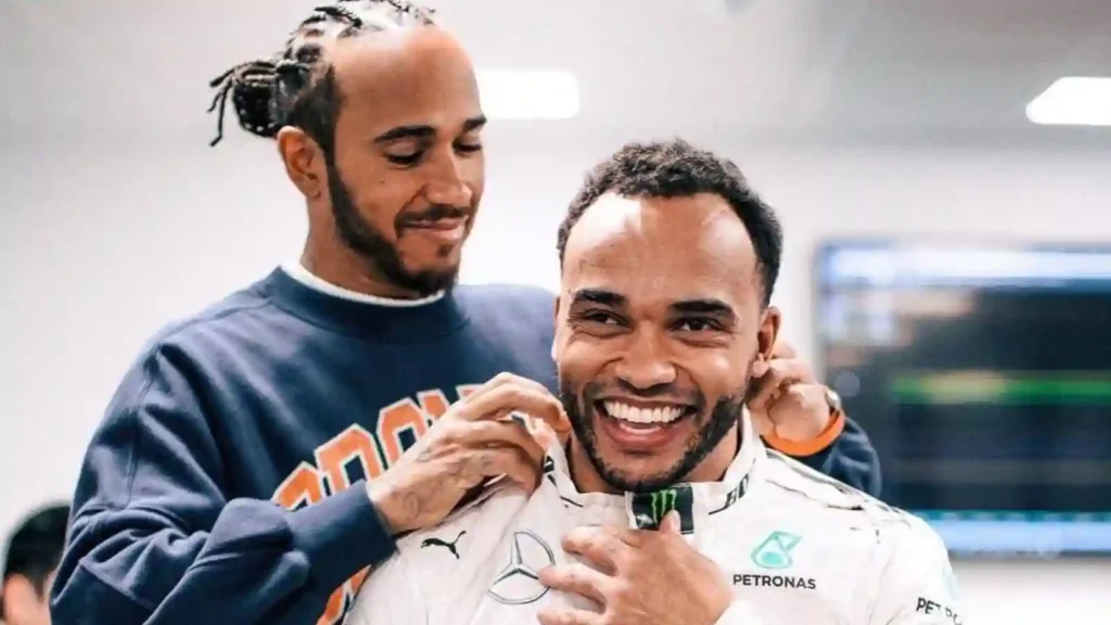 Lewis Hamilton shares his brother Nicholas's first drive on an F1 simulator