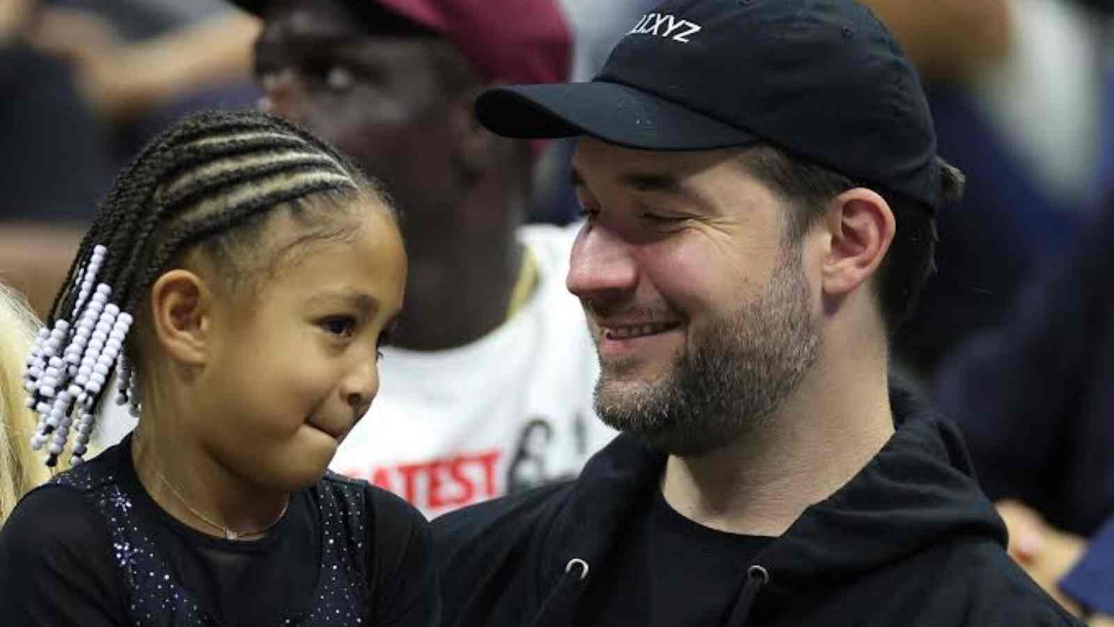 Serena Williams’ Alexis Ohanian surprises Olympia with a unique gift ahead of Christmas, wins hearts on the internet