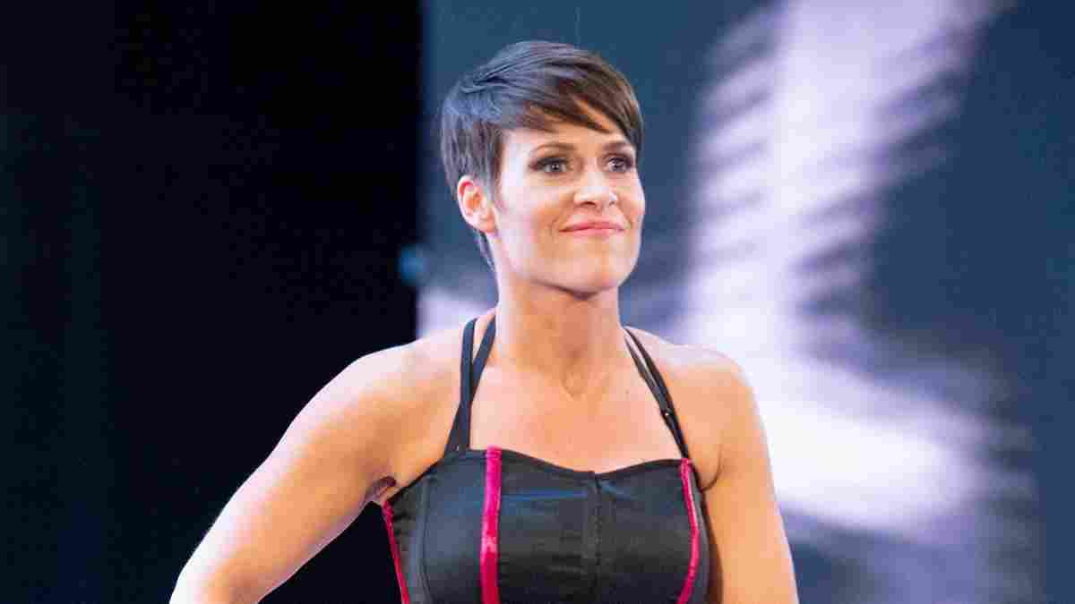 Molly Holly wants an advance notice if she is a part of Royal Rumble 2023 or not